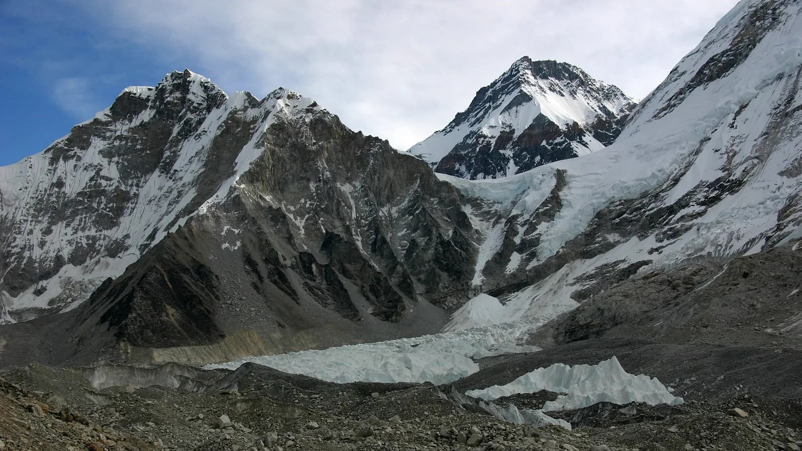 Khumbu Glacier and surrounding peaks on the Everest Base Camp route