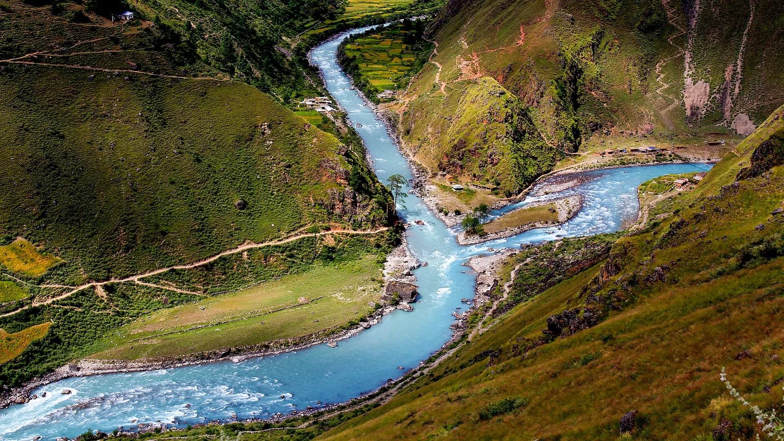The braided Karnali river in western Nepal, lowland habitat of the Gangetic river dolphin